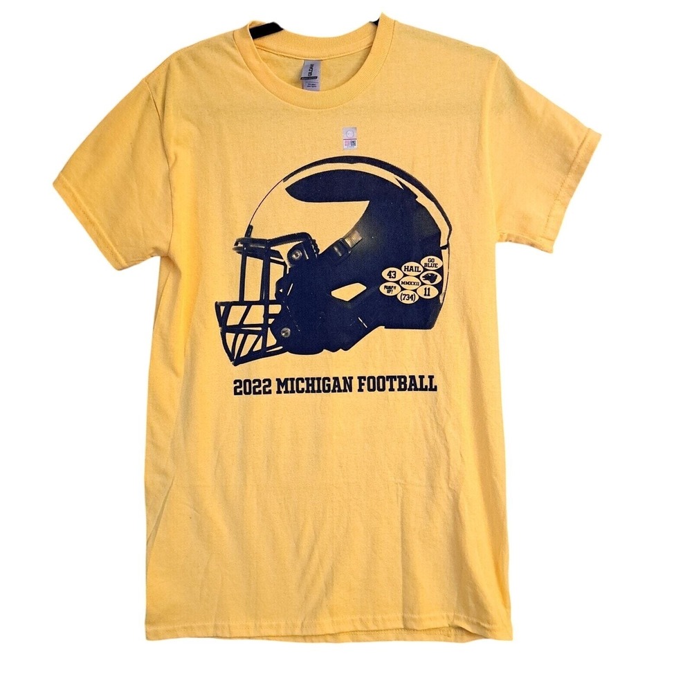 Gildan Michigan Football T Shirt Mens Small Yellow 2022 Schedule Graphic Tee